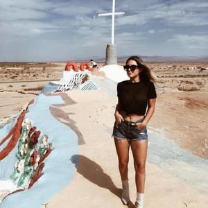 Meet your Posher, Elise